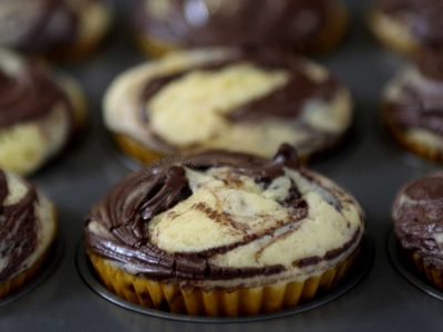 Self-frosting Nutella cupcakes