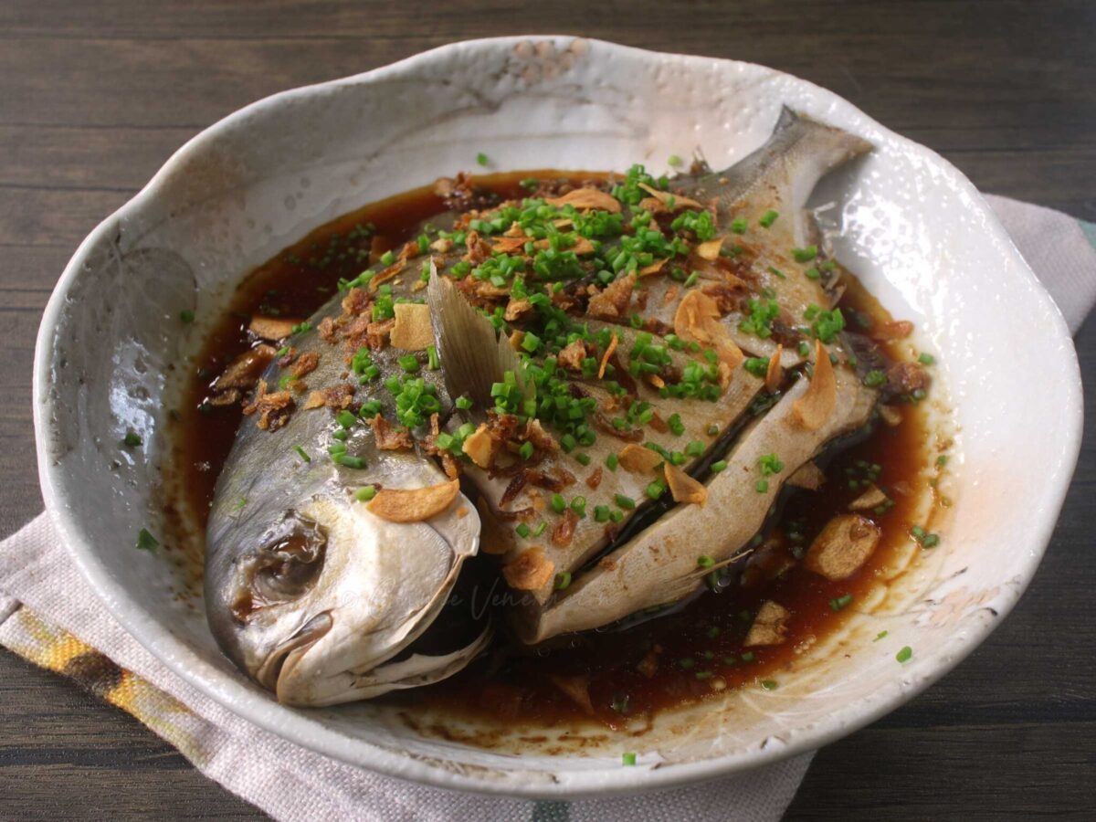 Steamed pompano with ginger sauce