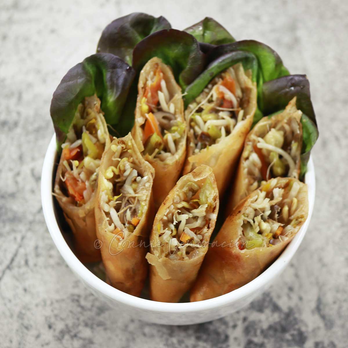 Bean sprouts spring rolls (lumpiang togue)