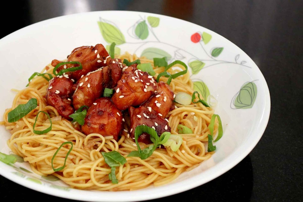 Chicken teriyaki served with noodles in bowl