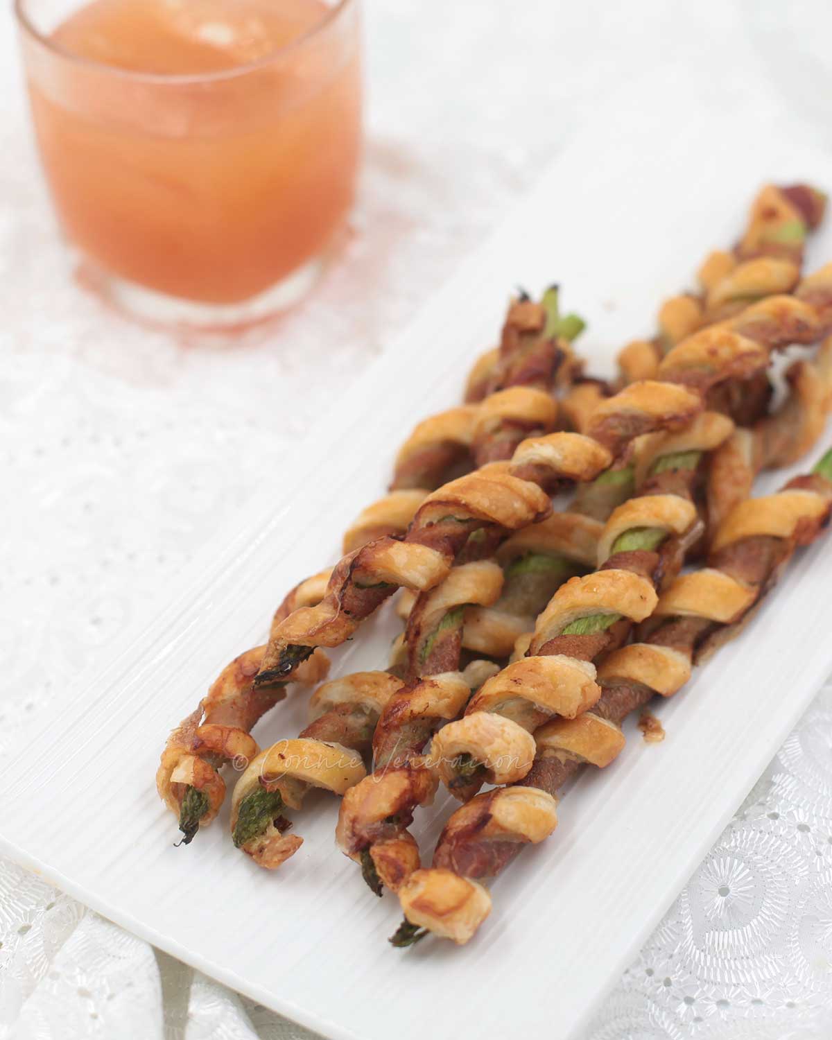Bacon asparagus puff pastry spirals