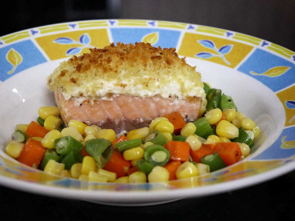 Cheesy baked salmon with crispy crumb topping a la Conti's