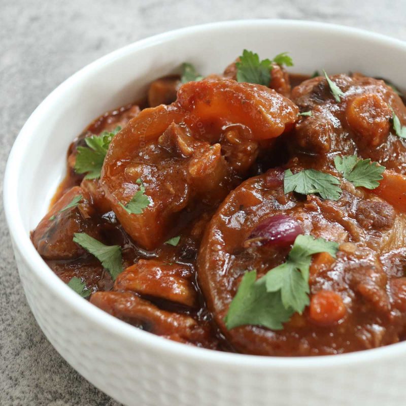 Spanish oxtail stew