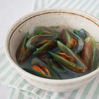 Ginger scallion mussel soup