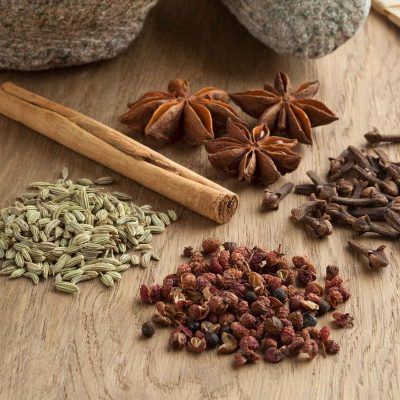 Chinese five-spice powder: Anise, Sichuan peppercorns, cloves, star anise and cinnamon bark