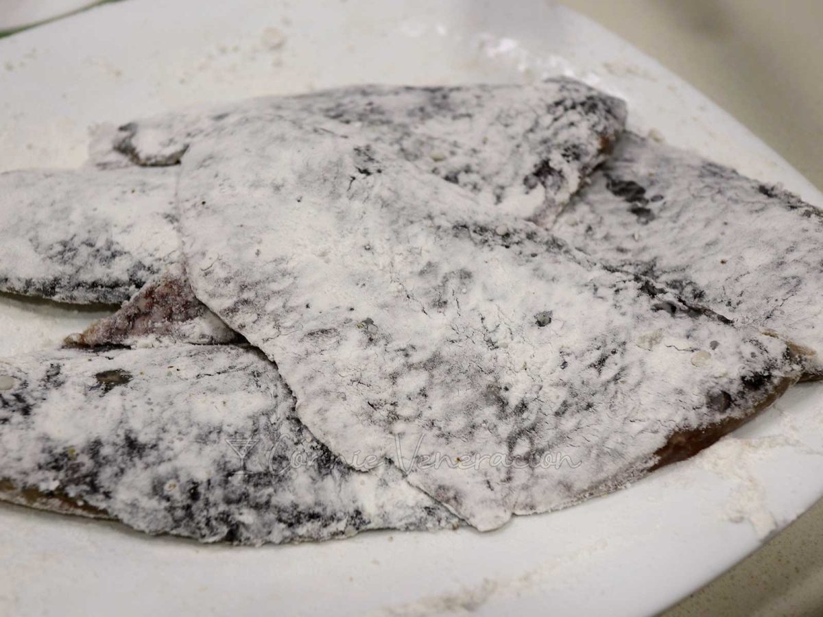 Fish fillets dredged in flour