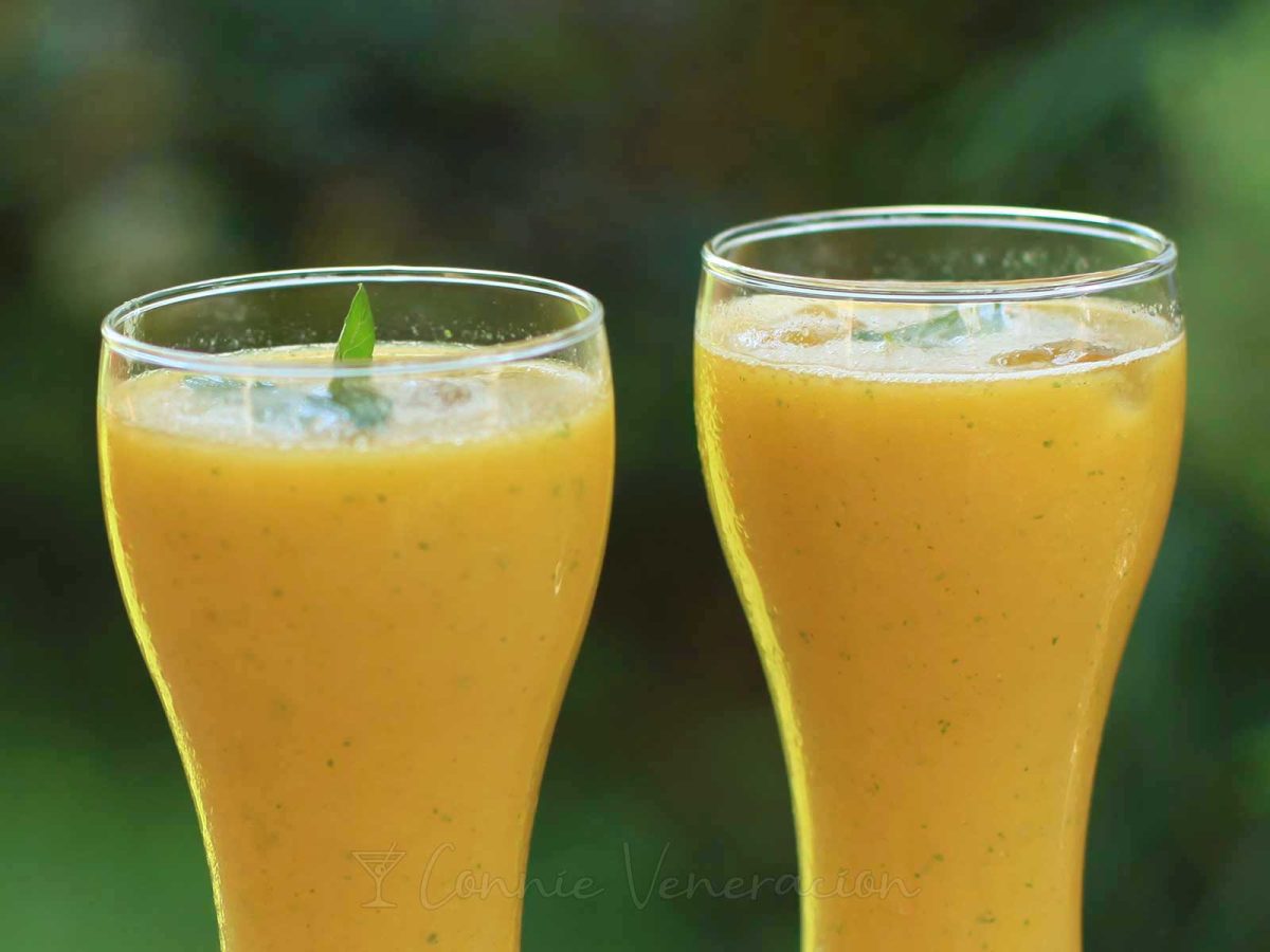 Mango cucumber and mint smoothie