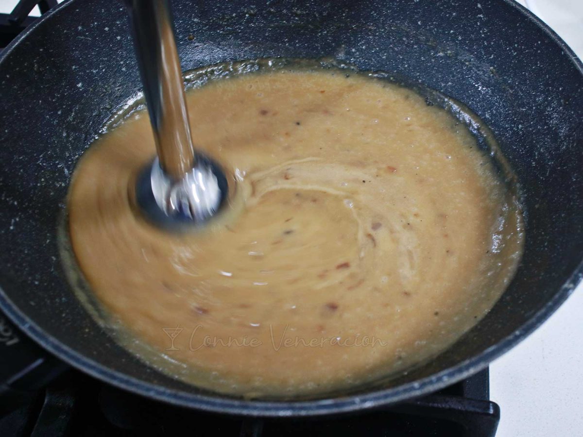 Making a smooth onion gravy with immersion blender