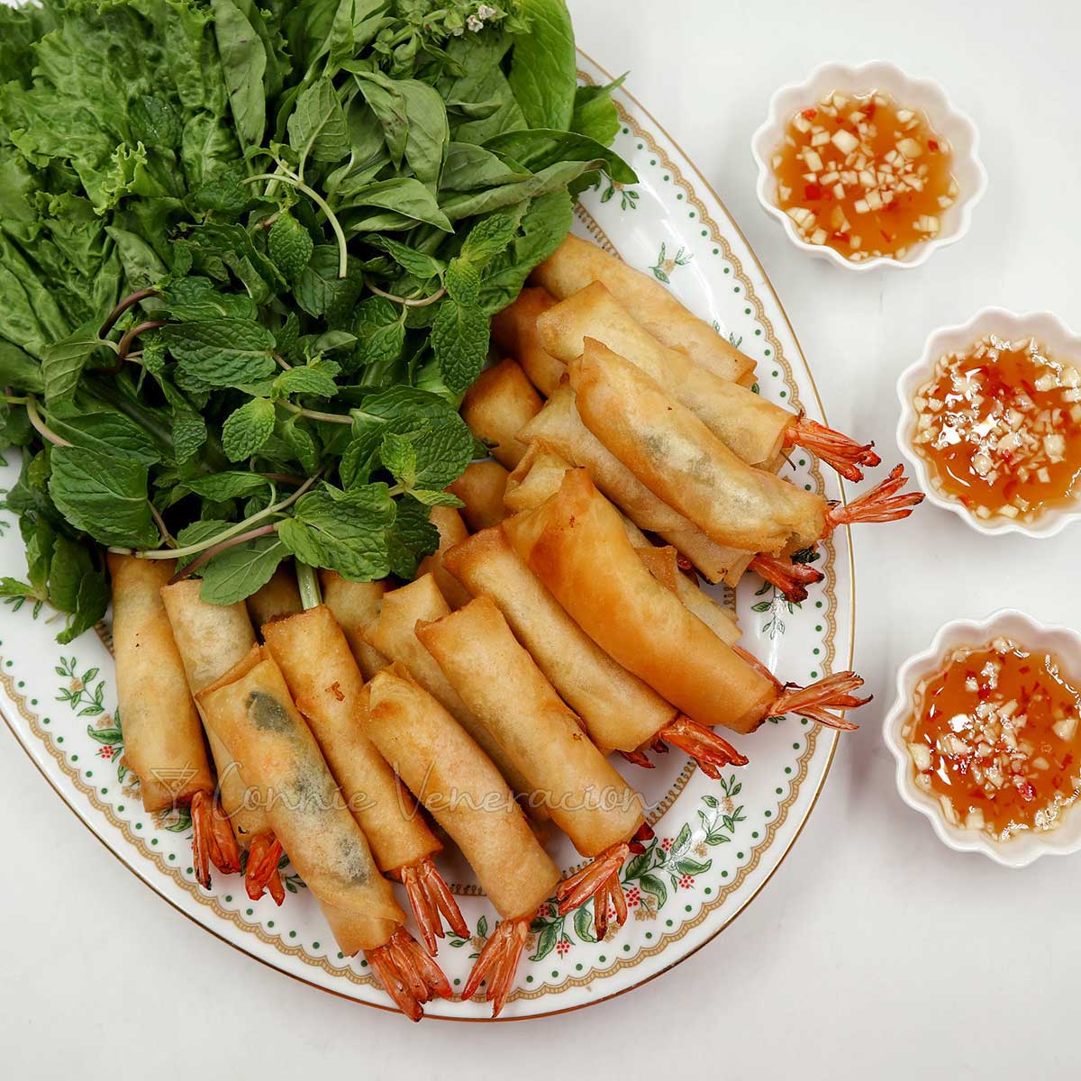 Vietnamese shrimp spring rolls with herbs and dipping sauce
