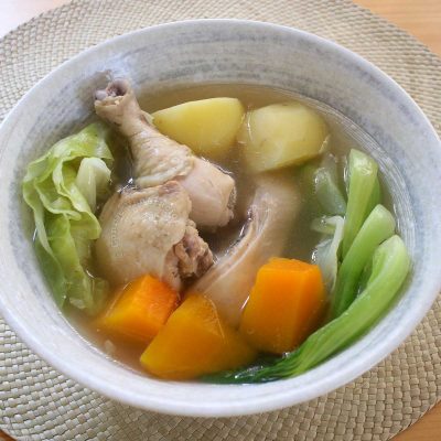 Boiled chicken and vegetable soup (Filipino nilagang manok)