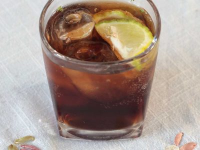 Cuba Libre cocktail drink