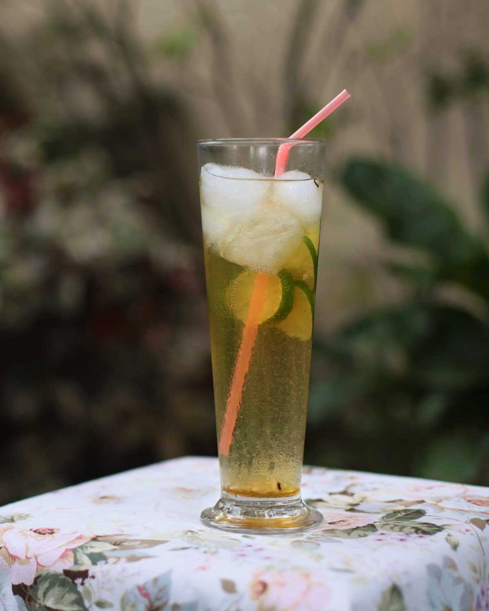 Iced jasmine tea