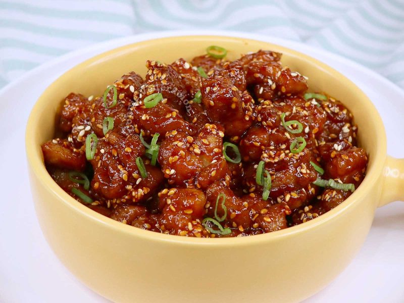 Korean popcorn chicken (dakgangjeong)