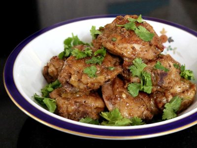 Chicken garam masala in serving bowl