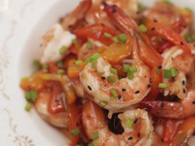 Shrimps with plum sauce