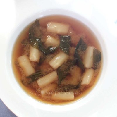 White asparagus and spinach miso soup