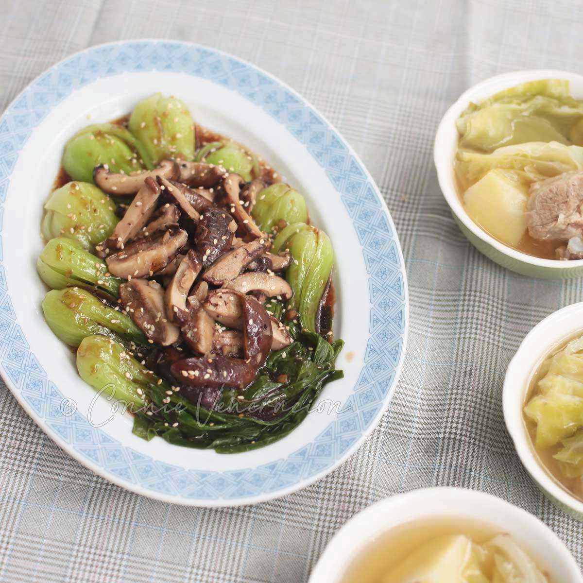 Bok choy and shiitake in oyster sauce