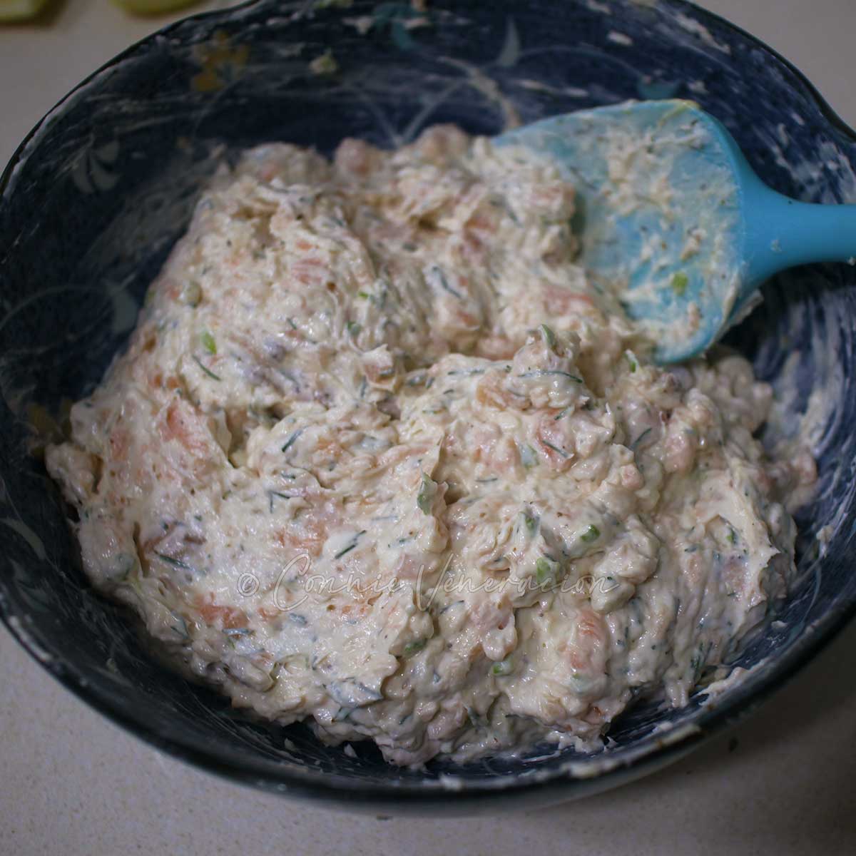 Smoked salmon and cream cheese pâté in bowl