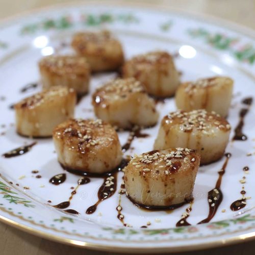 Seared scallops with gingered teriyaki sauce