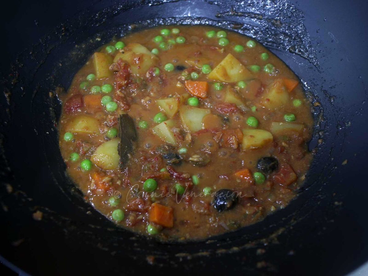 Reheating leftover vegetables and sauce from beef stew