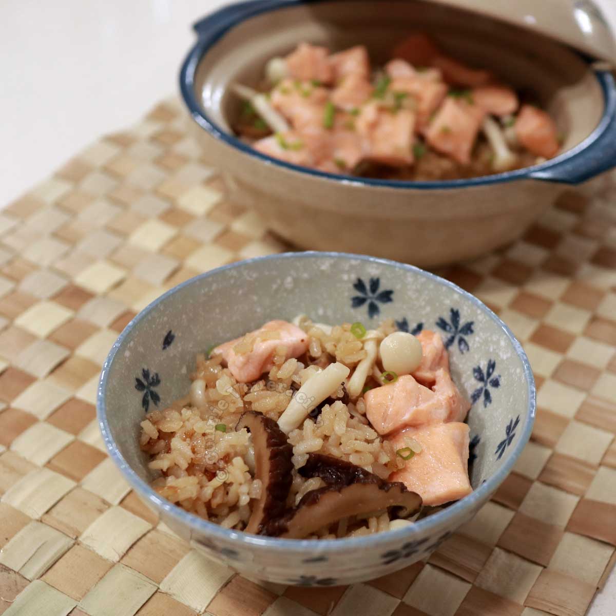 Claypot salmon and mushroom rice