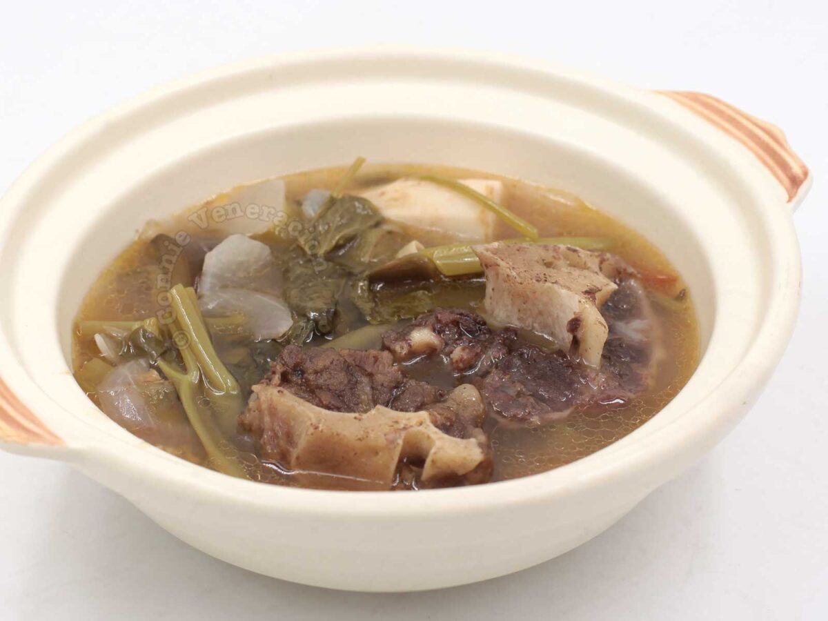 Oxtail sinigang