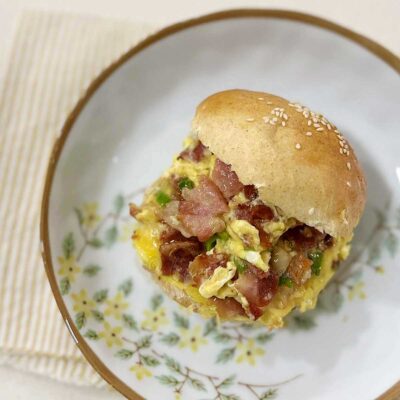 Scrambled eggs and bacon breakfast sandwich