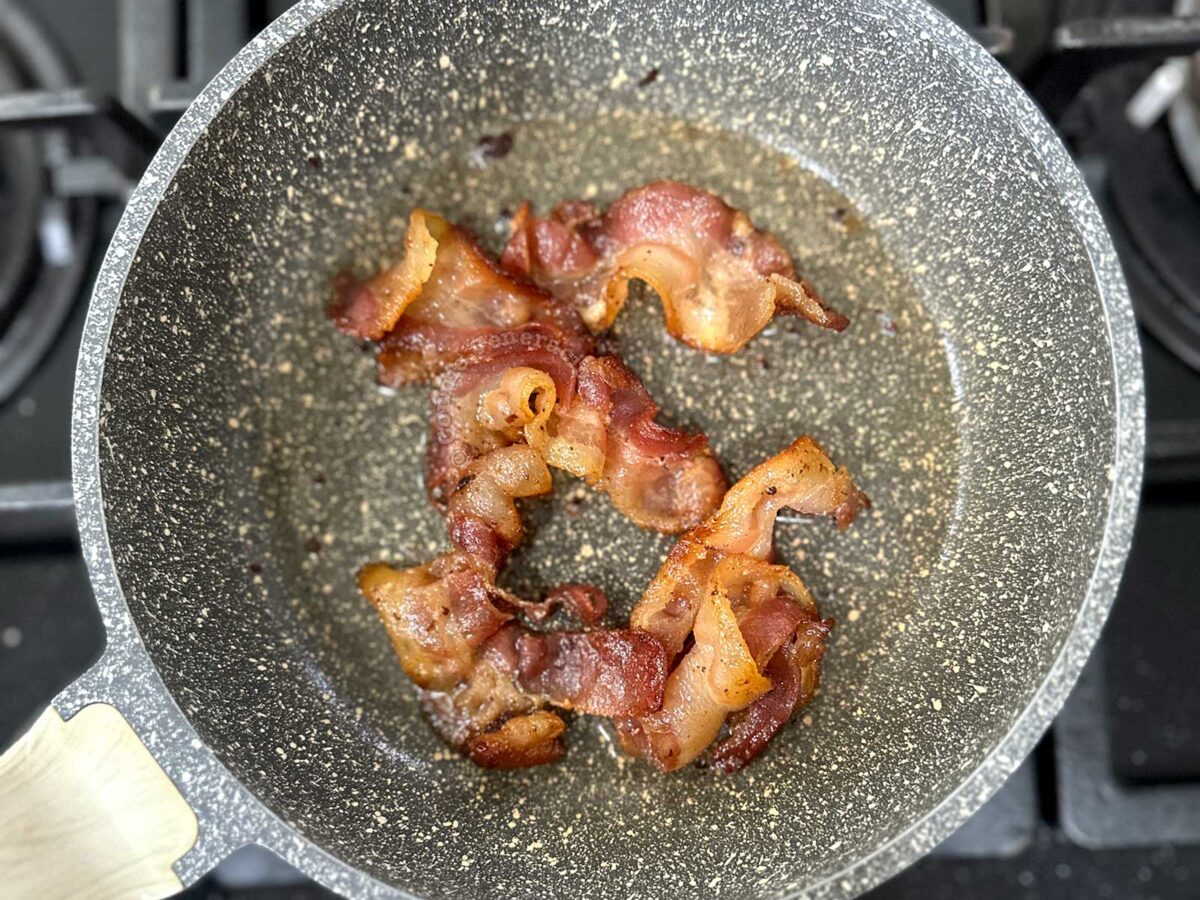 Pan frying bacon