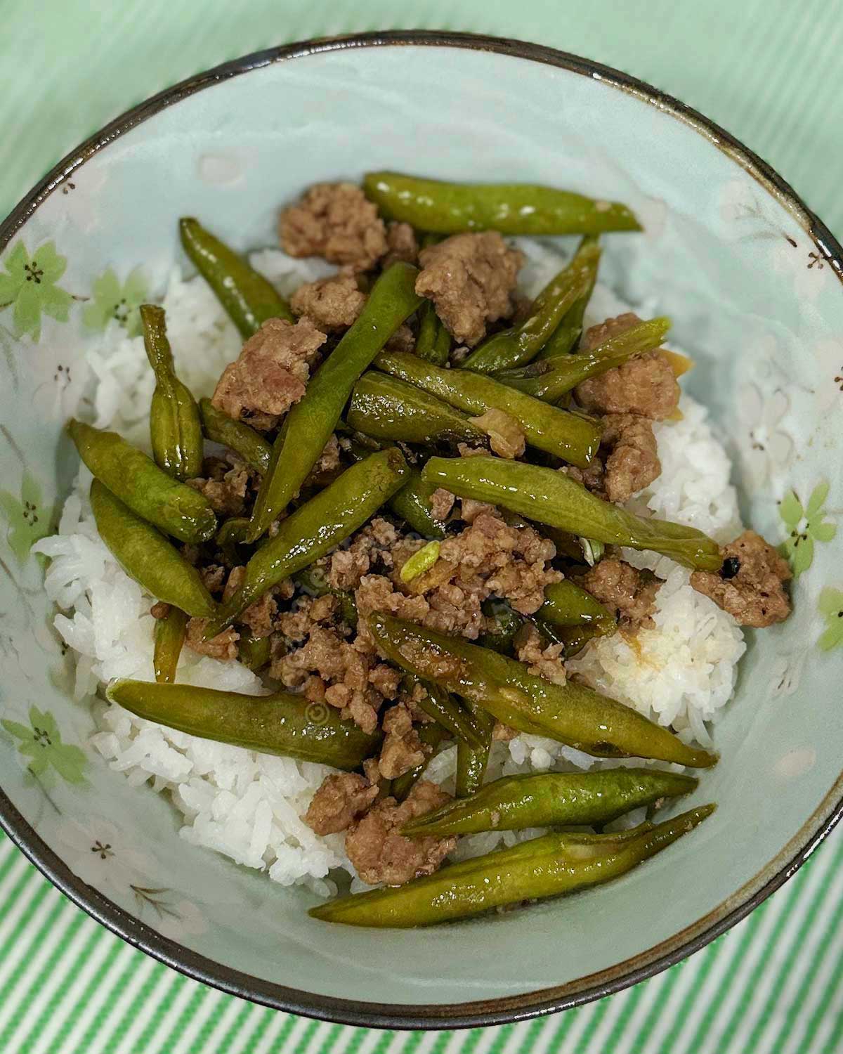 Ground pork and green beans adobo rice bowl