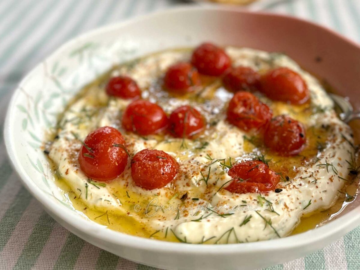 Cream cheese and roasted tomatoes dip