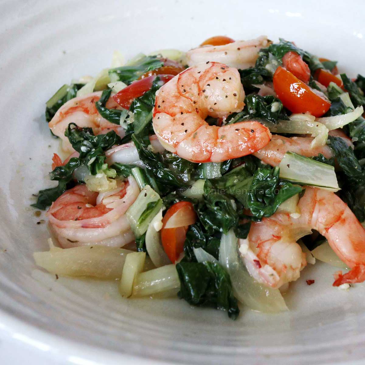 Sauteed shrimps and bok choy