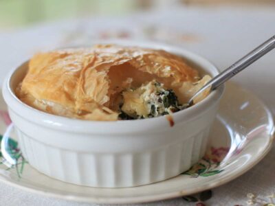 Spanakopita-inspired spinach, bacon and cream cheese pot pie