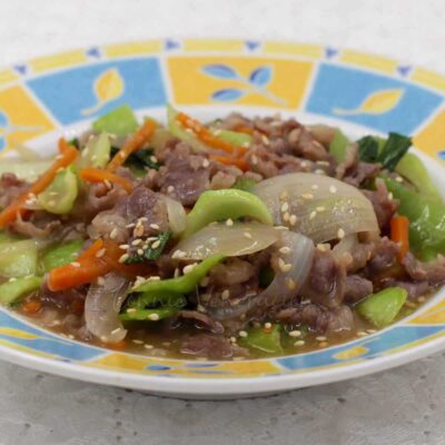 10-minute beef and bok choy tips stir fry