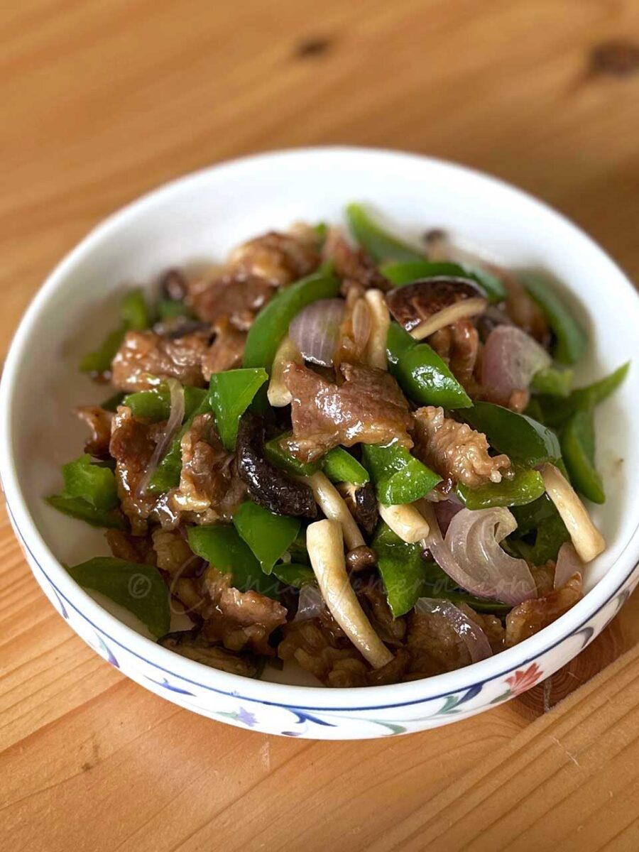 Beef, mushrooms and pepper stir fry