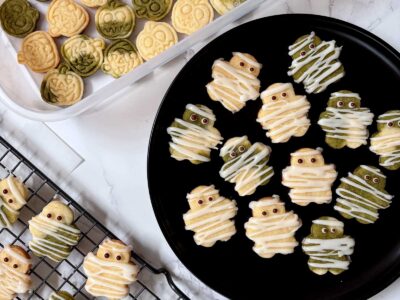 Halloween shortbread butter cookies by @the.yellow.kitchen.ph