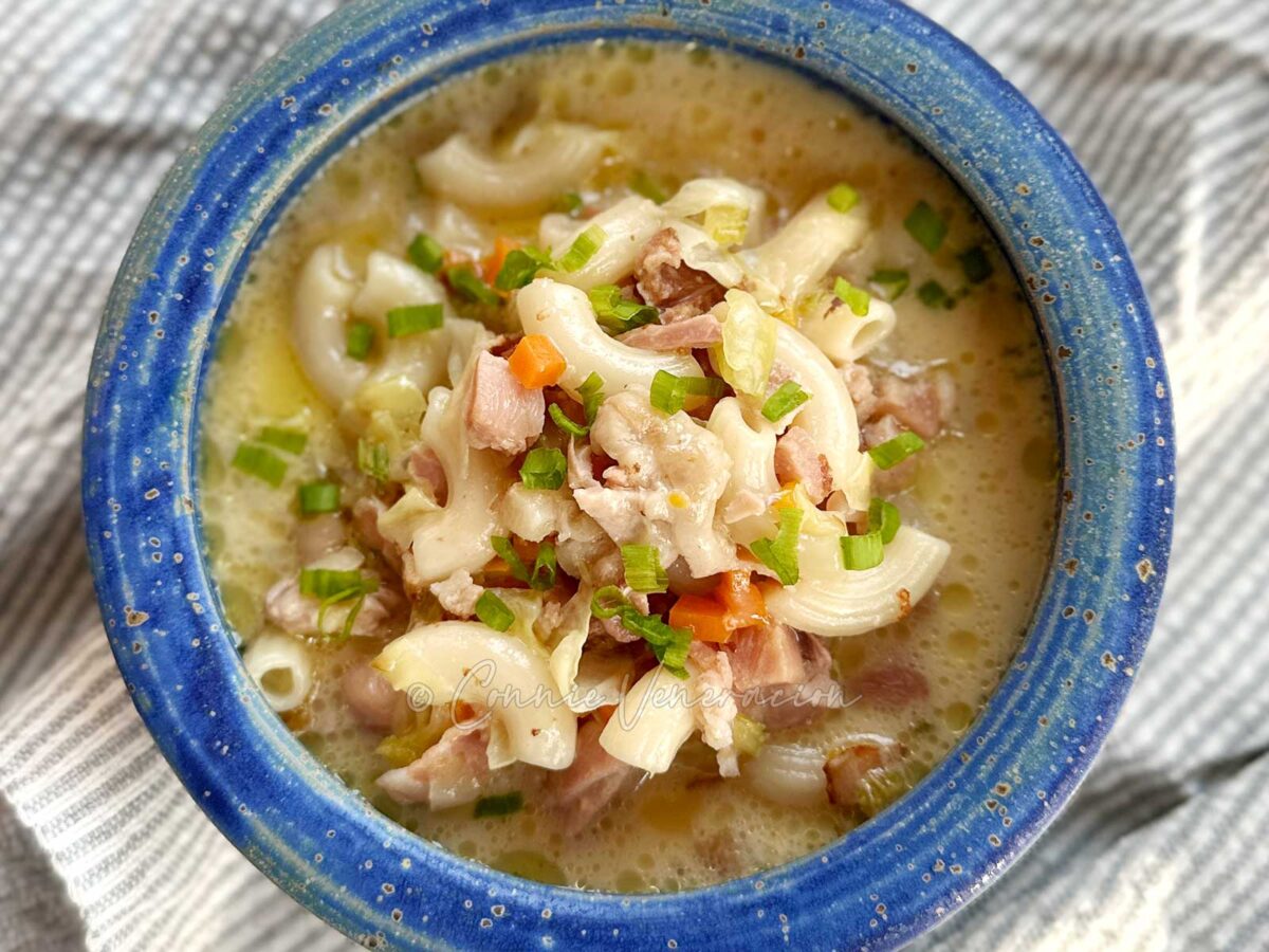 Sopas (Filipino creamy chicken macaroni soup)