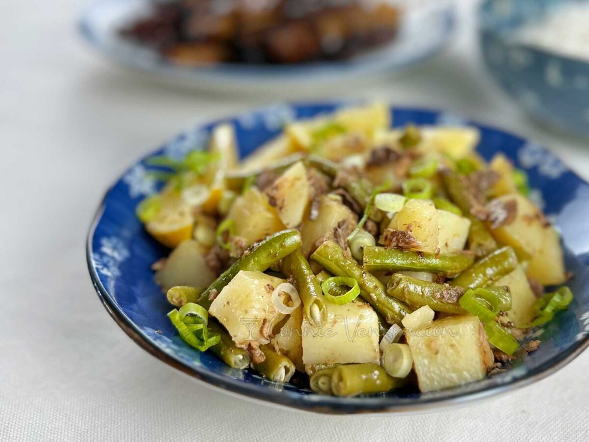 Potatoes and green beans salad