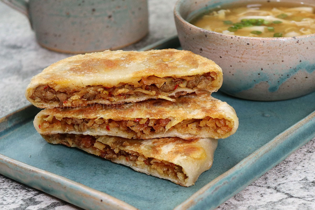 Beef curry bread

